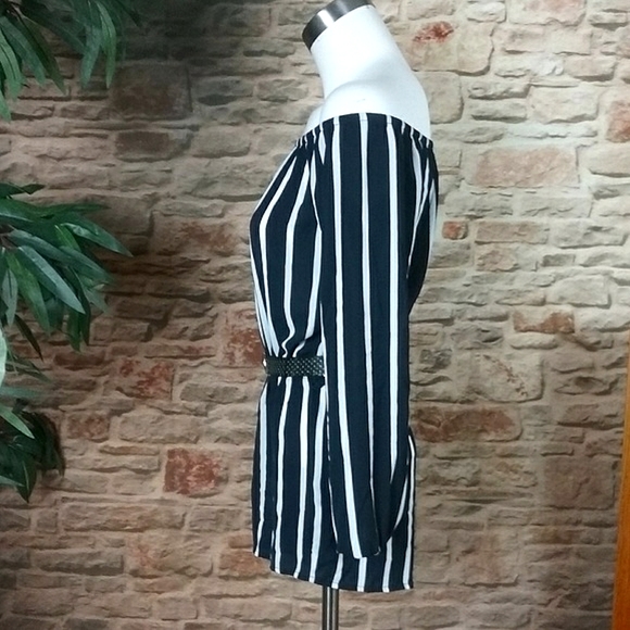 Forever 21 Romper Off Shoulder Like New - Picture 5 of 7